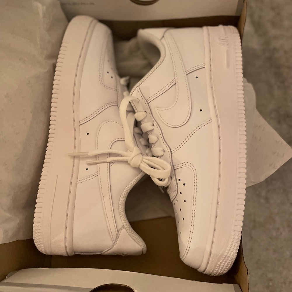 NWT Nike Air Force 1 '07 White Sneakers
